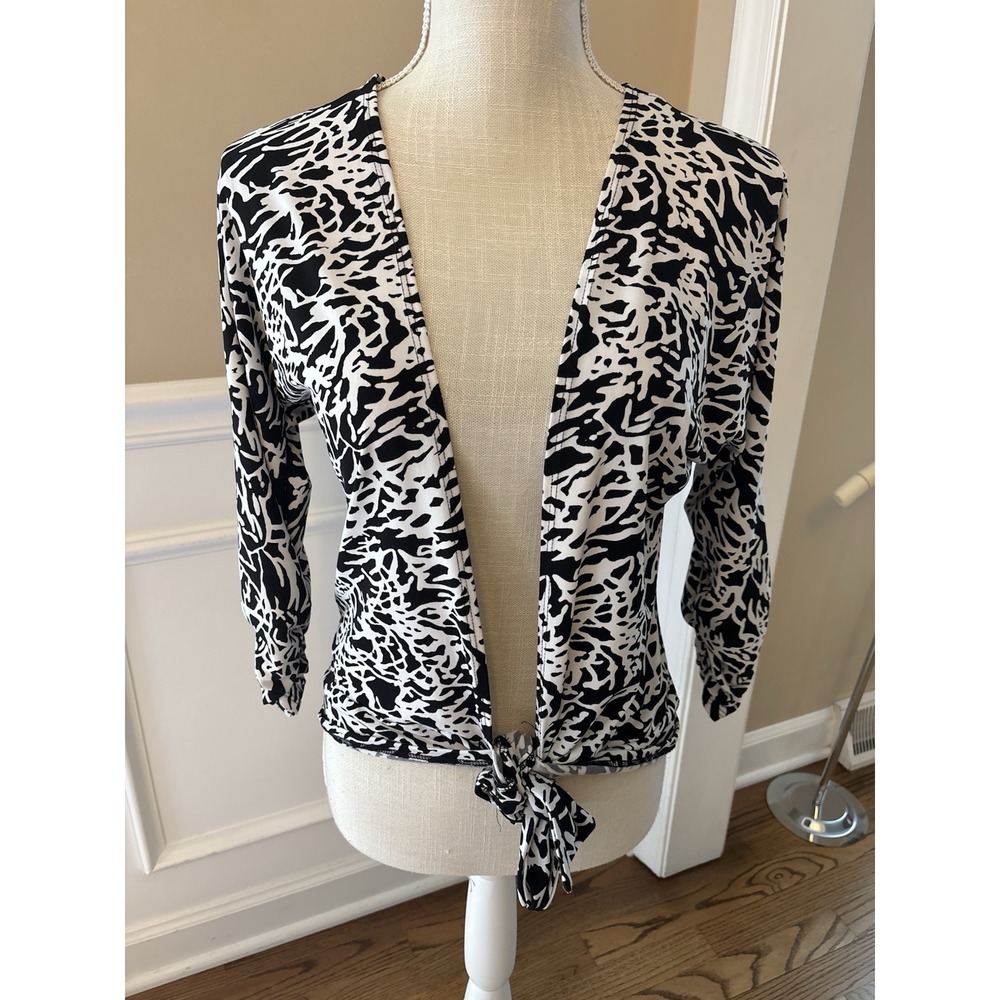 Chicos Easy wear  Tie Front Shirt Cardigan Women's 0 Us Sz‎ S Black White Slinky